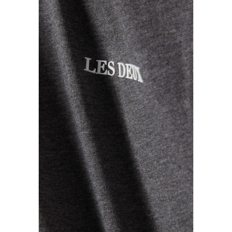 Les Deux - Lens Logo T-shirt in Cotton Grey