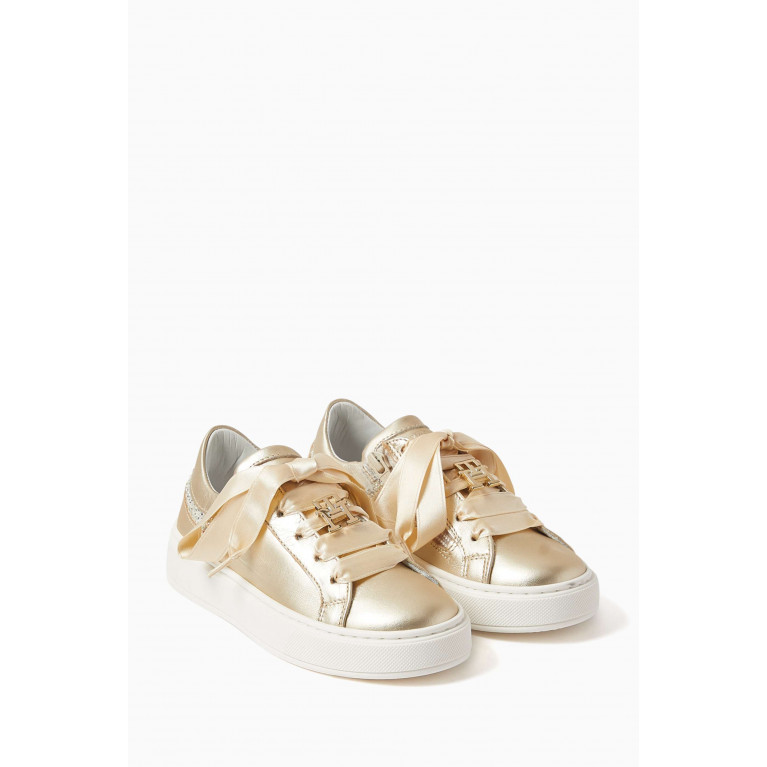 Tommy Hilfiger - TH Logo Low Cut Sneakers in Faux Leather