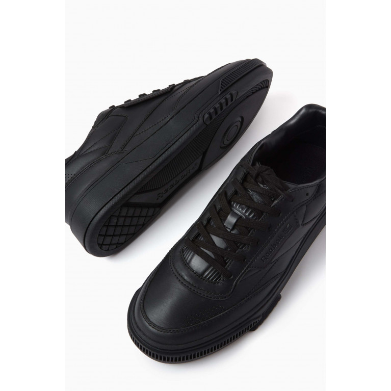 Reebok - Club C LTD Sneakers in Leather Black