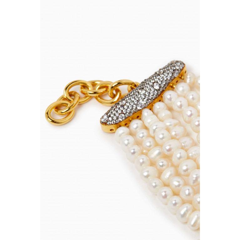 Begum Khan - Bee Romanov Pearl Bracelet in 24kt Gold-plated Bronze