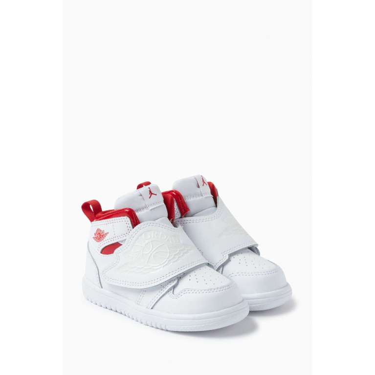 Nike - Sky Jordan 1 Sneakers in Leather