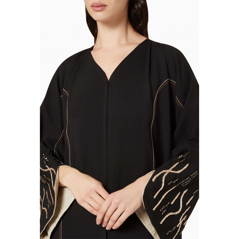 Rauaa Official - Thread-embroidered Abaya with Flap Sleeves