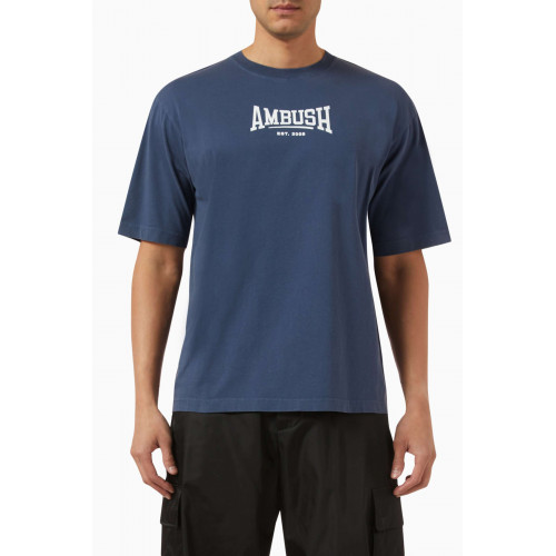 Ambush - Graphic Logo Print T-shirt in Organic Cotton Jersey Blue