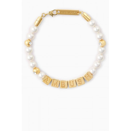 Ambush - Pearl Letterblock Bracelet in Gold-tone Silver