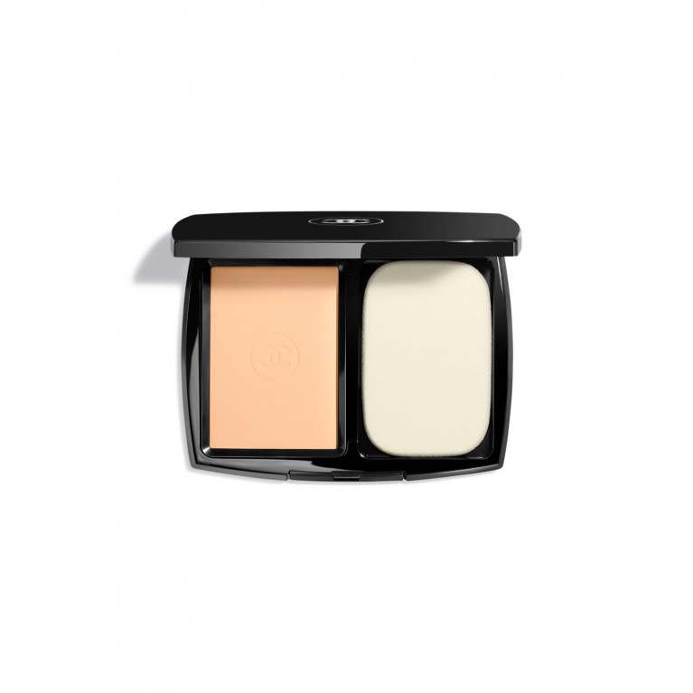 CHANEL- ULTRA LE TEINT Ultrawear – All–Day Comfort Flawless Finish Compact Foundation B30