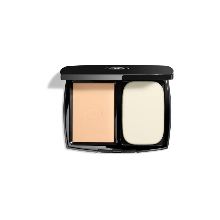 CHANEL- ULTRA LE TEINT Ultrawear – All–Day Comfort Flawless Finish Compact Foundation B20