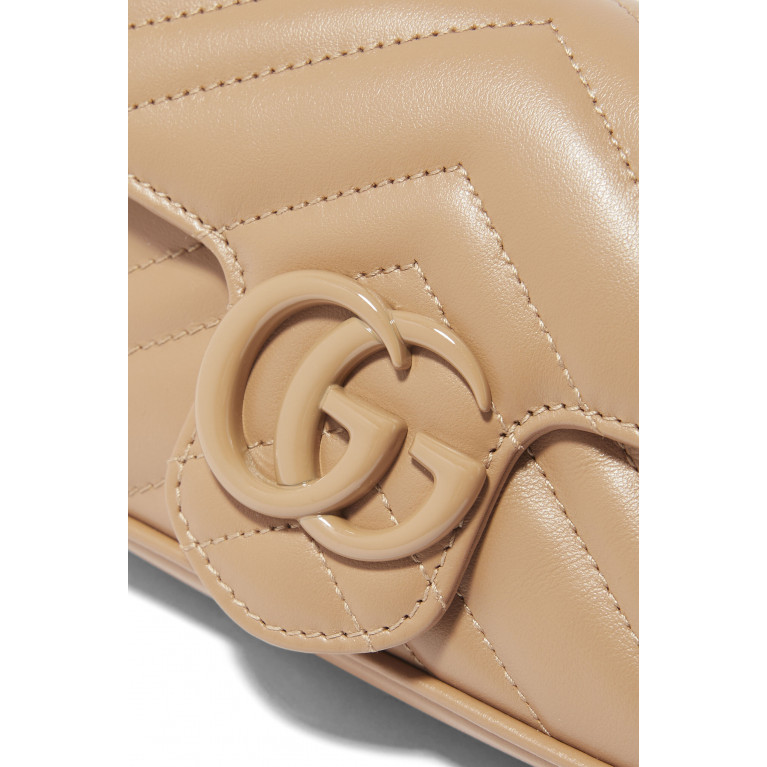 Gucci- GG Marmont Matelassé Super Mini Bag Neutral