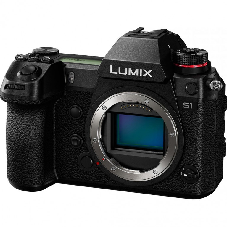 Фотоаппарат PANASONIC Lumix DC-S1 Body Black 